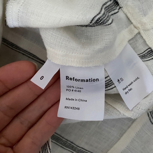 REFORMATION | 100% Linen Striped Crop Top - Picture 4 of 8